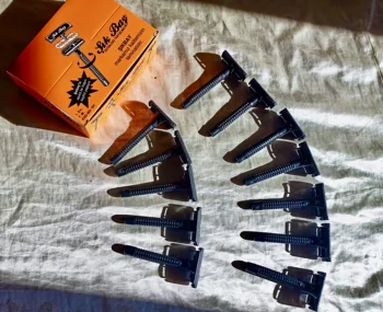 

Sale 12 pcs Razors Double Edge Shaving Razor,12 Pieces Plastic