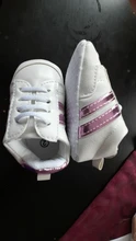 Zapatos de primeros pasos para bebé, niño y niña, calzado deportivo clásico, suela suave de cuero PU, mocasines de bebé de cuna multicolor, zapatos Casuales