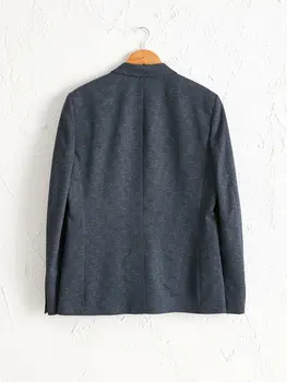 

Tight-fitting Mould Textured Blazer Coat