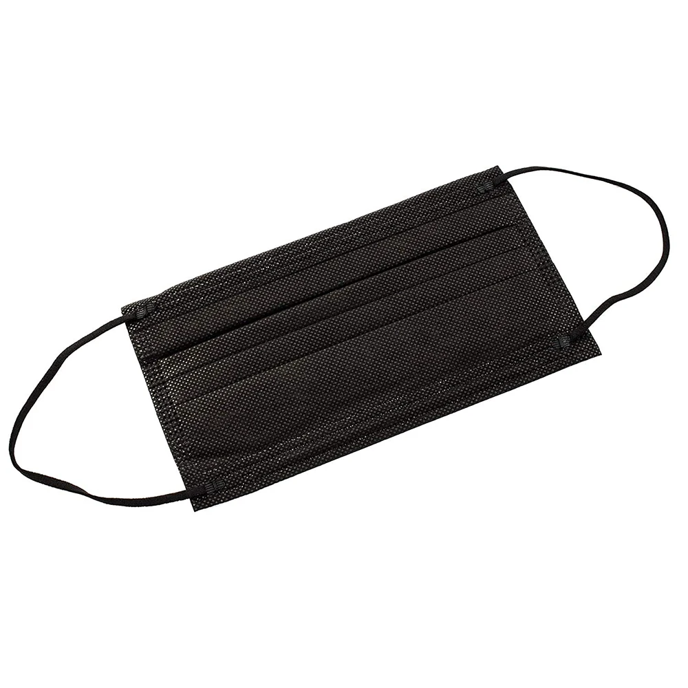 Personne portant un masque de protection respiratoire HIBRON, ajustement confortable sur le visage.