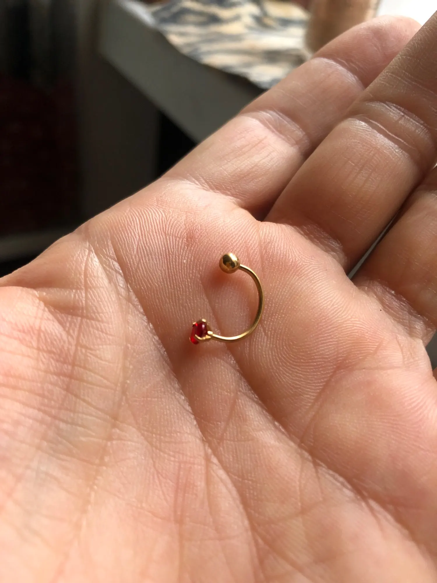 1pc 6 8mm ze stali nierdzewnej z cyrkonią Cz Hoop Tragus chrząstka Helix  Stud kolczyk Conch Rook Daith Lobe Ear Screw Piercing biżuteria tanie i  dobre opinie