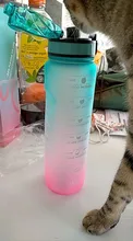 ZOMAKE botella de agua motivadora de 32oz con marcador de tiempo y cadena, jarra de agua a prueba de fugas sin BPA para Fitness, gimnasio y deporte al aire libre