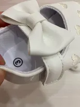 Mocasines de piel sintética para bebé, calzado para niño y niña, zapatos mocasines con suela blanda, zapatillas antideslizantes para cuna