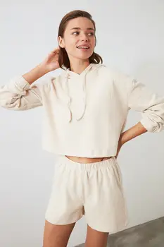 

Trendyol Hooded Knitted Pajamas Set THMAW21PT0068