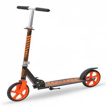 

Folding kick scooter suitable for children from the Custom Shop years. Aluminum frame and platform can withstand weight up to 100 kg. Sturdy, durable.