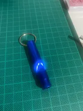 Silbato de entrenamiento de policarbonato para perros, sonido portátil para cachorros, de aleación de aluminio, suministros para mascotas, 1 unidad