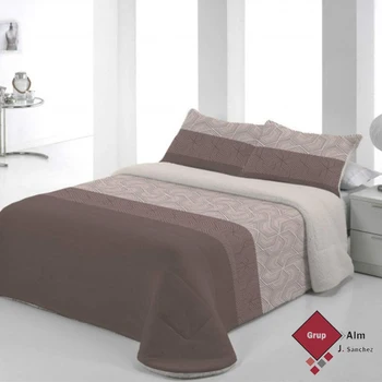 

SHERPAI KARAMELO CARLO quilt