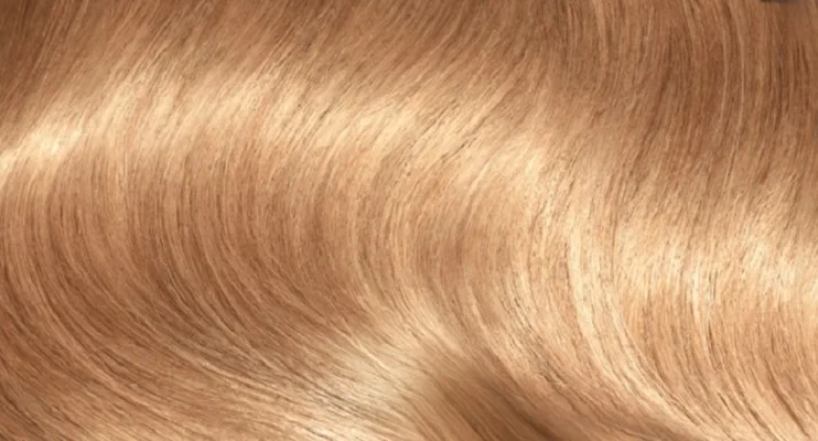 L'Oreal Paris Стойкая краска-уход для волос "Casting Creme Gloss" без аммиака, оттенок 832, Крем-брюле