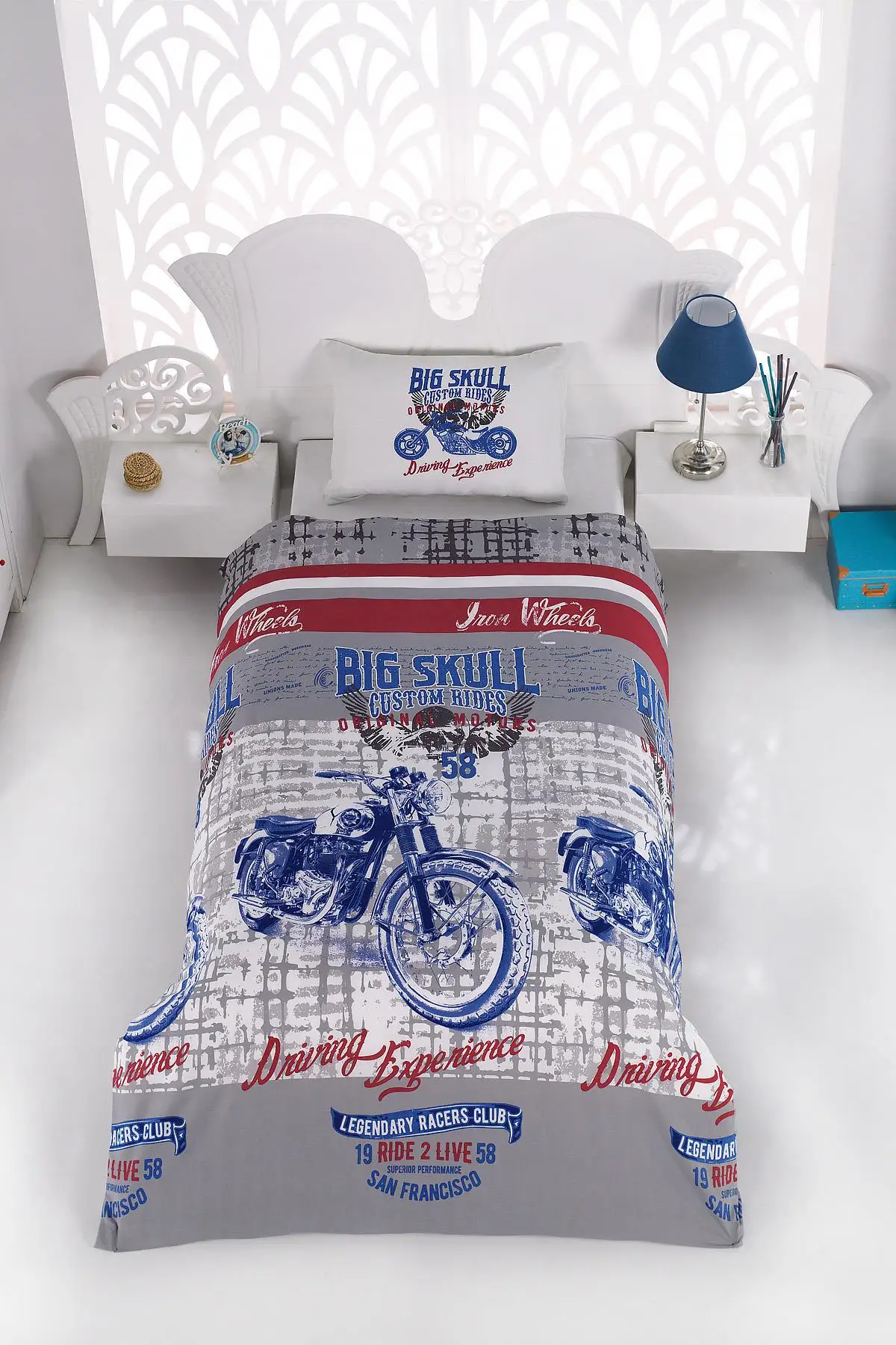 

Big Skull Single shoes Personality Terry Cotton Duvet cover set