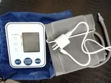 Tensiómetro automático para la parte superior del brazo, tensiómetro Digital, esfigmomanómetros de presión arterial para el hogar con pantalla LCD grande