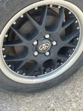 HAUSNN-Tapas de válvula con Logo de Punisher, accesorios para llantas de coche, cubiertas de tallos de estilo automático para Ford, Toyota, Audi y VW, color blanco/rojo