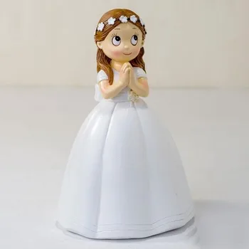 

Figure Girl 1st communion to place on cake or candy bar, 16,5 cm high, with princess dress and flowers in hair