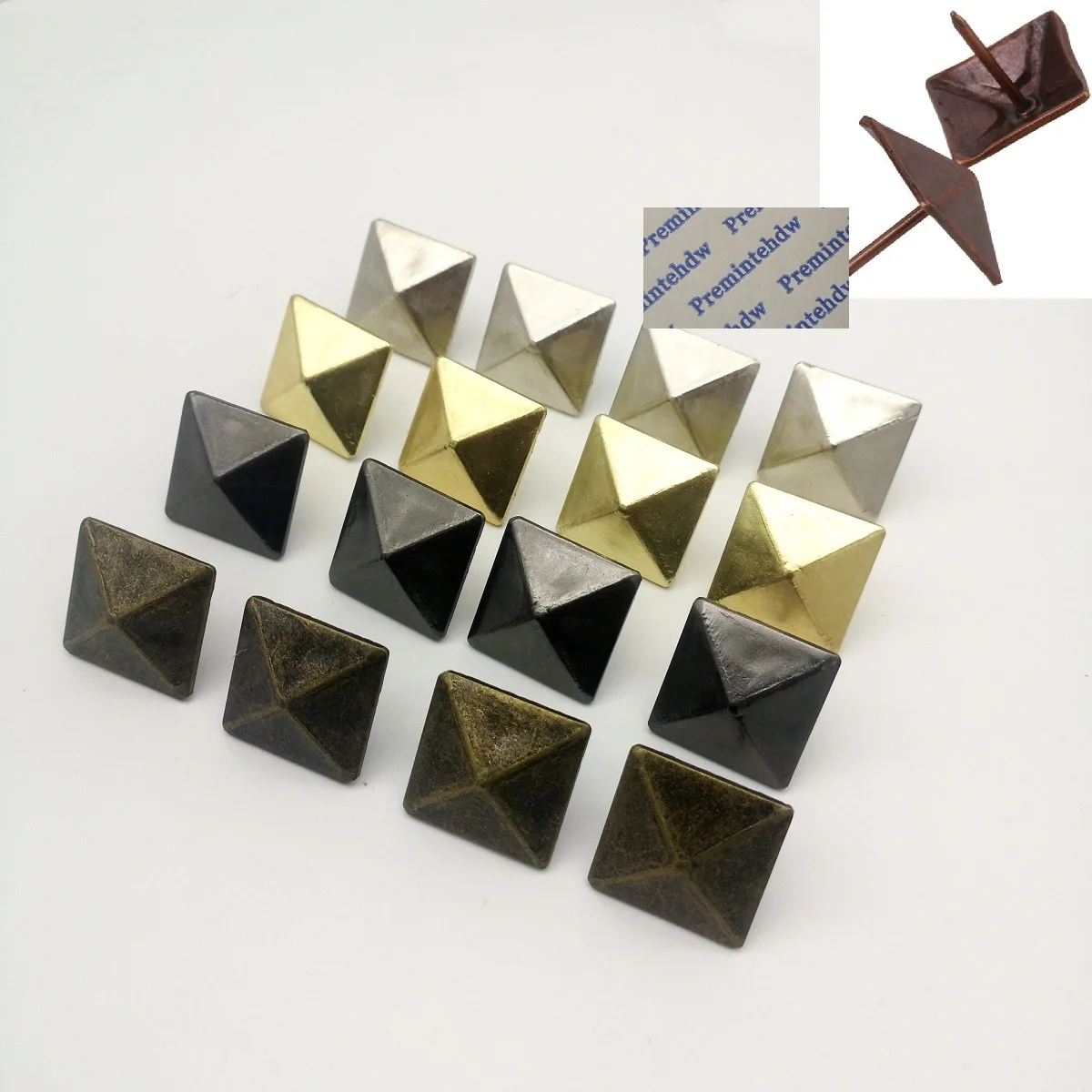 100 Borchie Piramide Argento 15x15 Mm – Rivetti Punk Per Abbigliamento, Borse E Progetti Fai Da Te