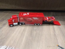 Modelo de Rayo McQueen de la película de Disney Pixar Cars 2 y 3, camión Uncle Mack, Jackson Storm, juguetes, escala 1:55, regalo de cumpleaños