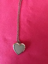 Collar que brilla en la oscuridad para mujer, foto, medallón, corazón fluorescente vintage, colgante, joyería, colgante, regalos