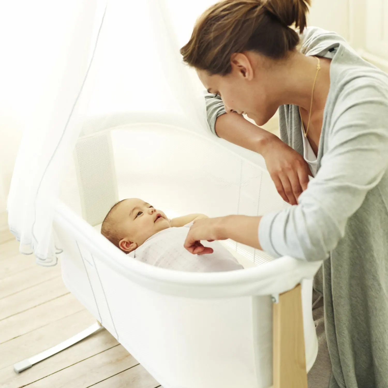 Кроватка для новорожденного BabyBjorn Credle Белая