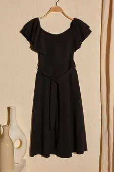 

Trendyol Gusset Midi Knitted Dress TWOSS20EL3037