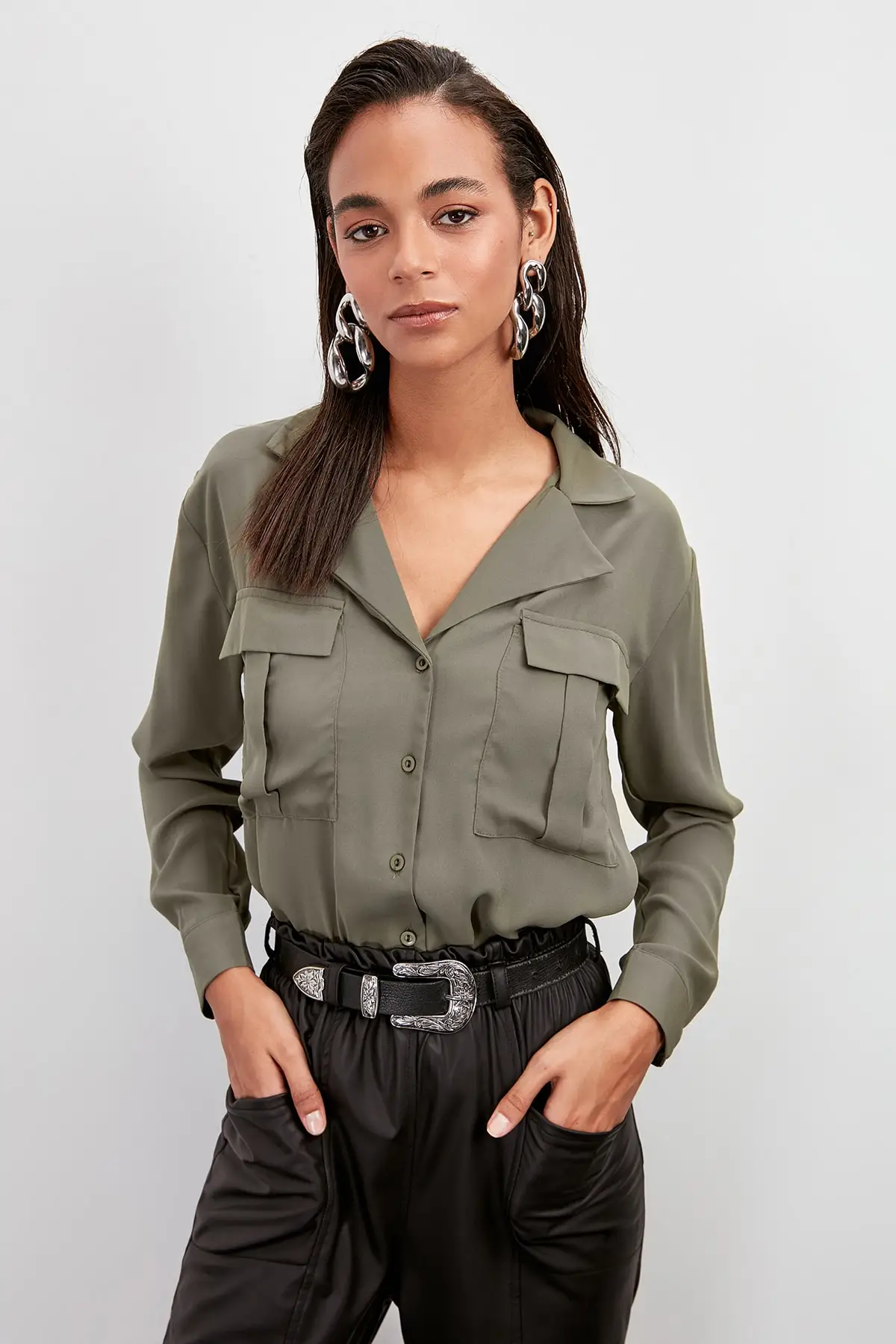 

Trendyol Pocket Detail Shirt TWOAW20GO0389