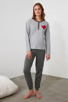 

Trendyol Embroidered Knitted Pajama set THMAW21PT0661