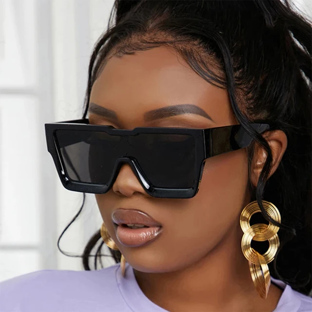 Designer Black And Gold Sunglasses For Men And Women Classic Square Full  Frame Vintage 1165 1.1 Shiny Gold Metal UV Protection Perfect For Outdoor  Activities From Luxurysunglasses, $47.13