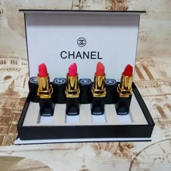 

Chanel lipstick set 4 in 1