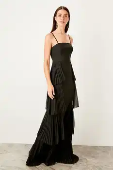 

Trendyol Pilise Detailed Evening Dress TPRSS19BB0428