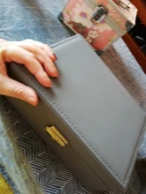 Caja de almacenamiento de joyas de cuero PU, embalaje multifunción portátil de estilo europeo con cajón, regalo de invierno