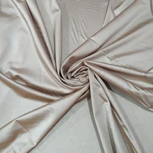 50x150 см, блестящая ткань нейлон, спандекс лайкра, растягивается в 4 направлениях, бежевый цвет, пошив купальников, танцевальные костюмы