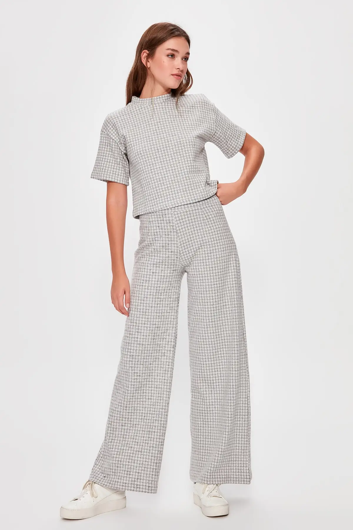 Trendyol Серые трикотажные брюки TWOAW20PL0242|Брюки |