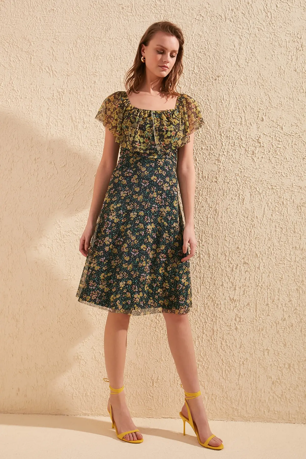 Трикотажное платье из тюля с цветочным принтом TWOSS20EL1586 | Женская одежда