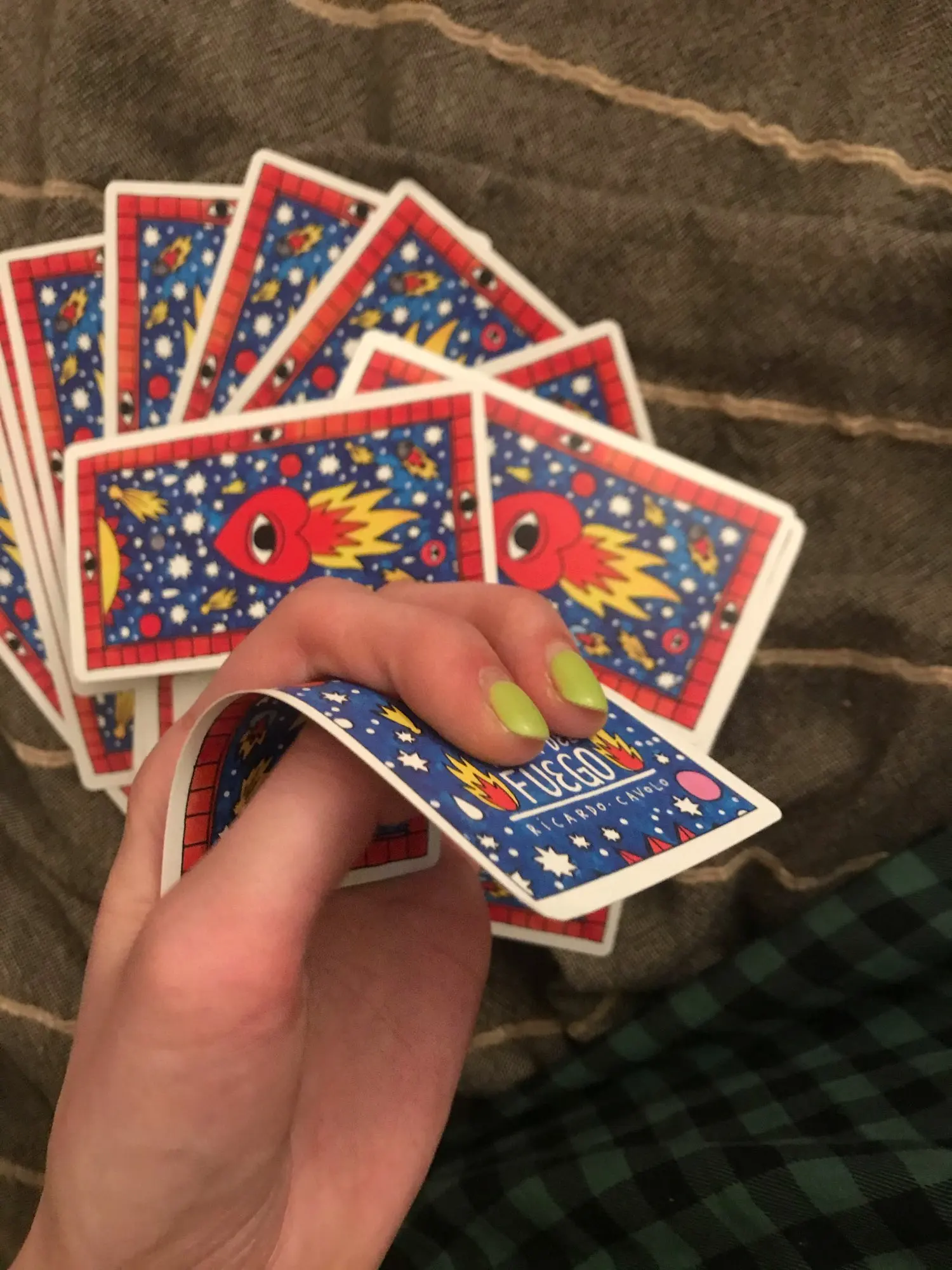 Отзыв о товаре Настольная версия Спиннер в форме звезды Tarot, английская версия, Tarot, карточка оракла, Веселая игра, гадания, судьба, настольные игры, PDF инструкция от пользователя S***a