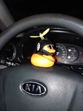 Casco de viento roto de pato amarillo pequeño, accesorios bonitos para coche Interior, Ola de viento rota, adorno de coche de pato, decoración de ciclismo