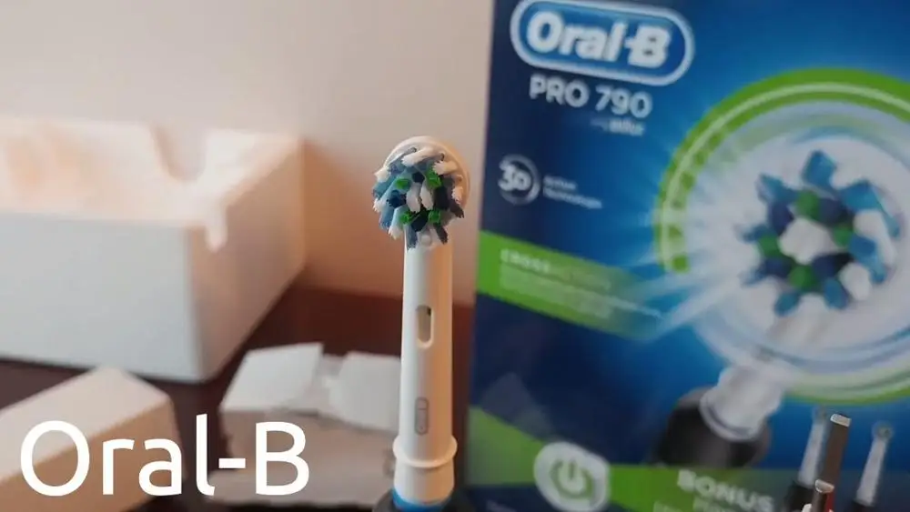 ORAL-B Pro 790 Crossaction Electric Rechargeable Toothbrush Tool Dentist Teeth Whitening Duo Advantage Package 2 Handles ORAL-B Pro 790 Crossaction Electric Rechargeable Toothbrush Tool Dentist Teeth Whitening Duo Advantage Package 2 Handles