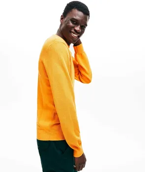 

Jersey Lacoste fabric structure with round neck