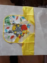 Bebé Baberos para niño impermeable manga larga Mickey Minnie Baberos de niña niños eructo tela de alimentación Babero con bolsillo niño delantal