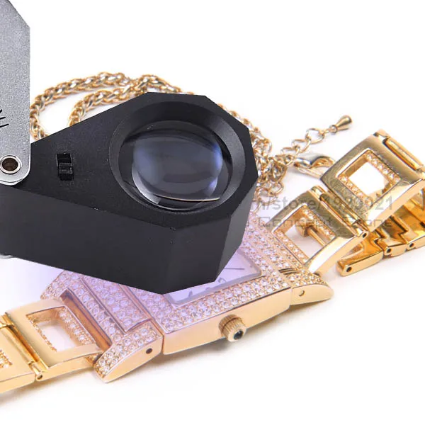 2-Ideal-Concept-Jeweller-Loupe-GM20-Application