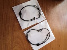 Pulsera hecha a mano con 26 letras, cuerda de rosca negra y roja, pulseras ajustables con iniciales del nombre para hombre y mujer, joyería con estilo para pareja