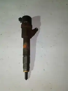 

8200100272 0445110110B Injector Renault Master Kofferaufbau *