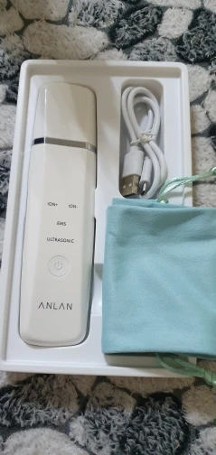 Отзыв о товаре ANLAN Ультразвуковой скрабер скруббер, ионная лопатка для чистки лица, пилинг, лифтинг для лица, удаление угрей, терапия красным светом для удаления черных точек blackhead remover узи чистка ультразвуковая чистка лица от пользователя R***r