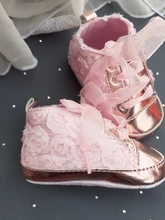 Zapatos de piel sintética para bebé de 0 a 18M, antideslizantes, con encaje bordado Floral, suaves, para antes de caminar, niños pequeños, caída de zapatos