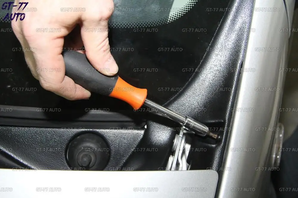 Защитная накладка в проем стеклоочистителей для Renault Duster 2010- жабо цельное защитное литье внешний материал ABS пластик стиль