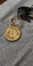 BTC-Llavero diseño moneda Bitcoin para niños, colgante de Metal, oro, negro, plata, disfraz de Halloween, Año Nuevo, vacaciones, regalo de cumpleaños y Navidad