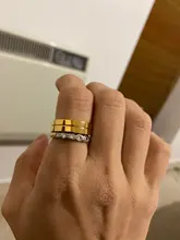Vnox-Anillos de boda a la moda para mujeres/hombres, joyería CZ de acero inoxidable, regalo de amor, color dorado, compromiso, pareja