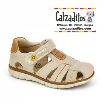 

Leather sandals for boy in color linen, Pablosky