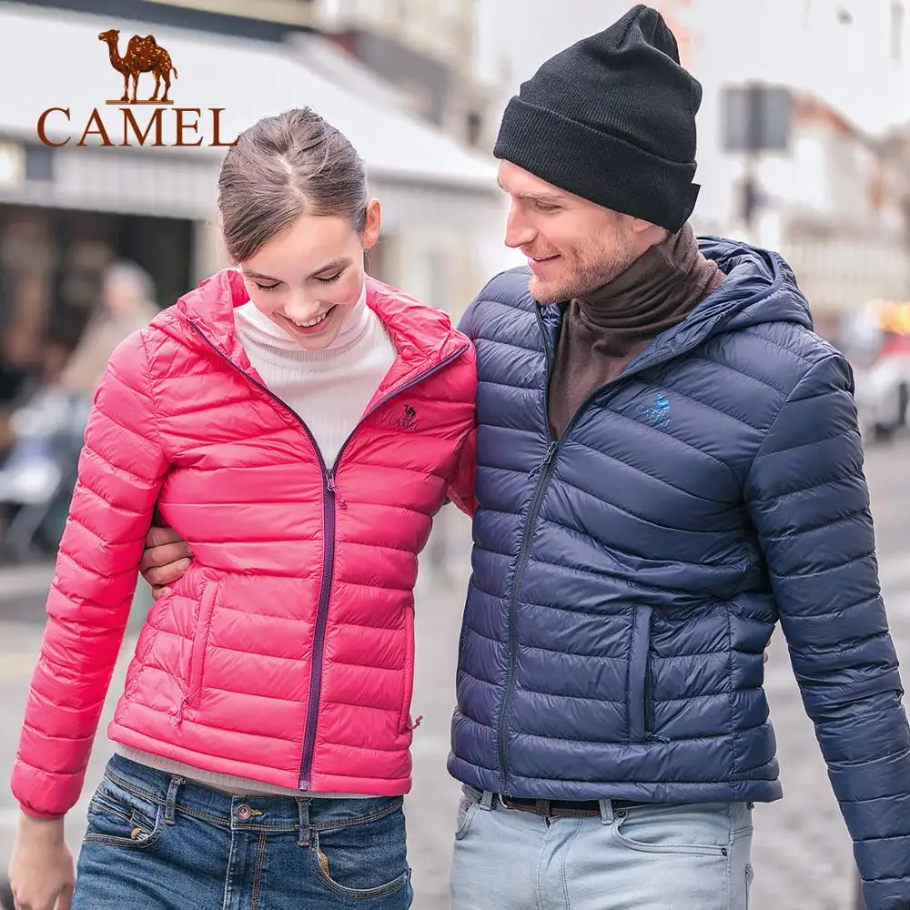 Короткая куртка на утином пуху белого цвета пальто с гусиным пухом Northface
