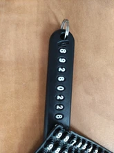 LLavero de cuero antipérdida para coche, soporte para llavero con número de teléfono, tarjeta, cuerda de cuero trenzado, accesorios para coche