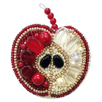 

Bp188 set for making brooches charivna mite 'red Apple '5,5 х7,0 cm