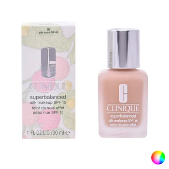 

Fluid Make-up Superbalanced Silk Clinique