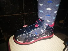 Apakowa-zapatos clásicos de moda para niños y niñas, sandalias de cuero PU para niñas pequeñas, mariposa con soporte para arco