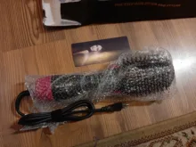 Cepillo que seca y volumiza el pelo de un solo paso, el cepillo produce aire caliente y puede alisar y arizar el pelo